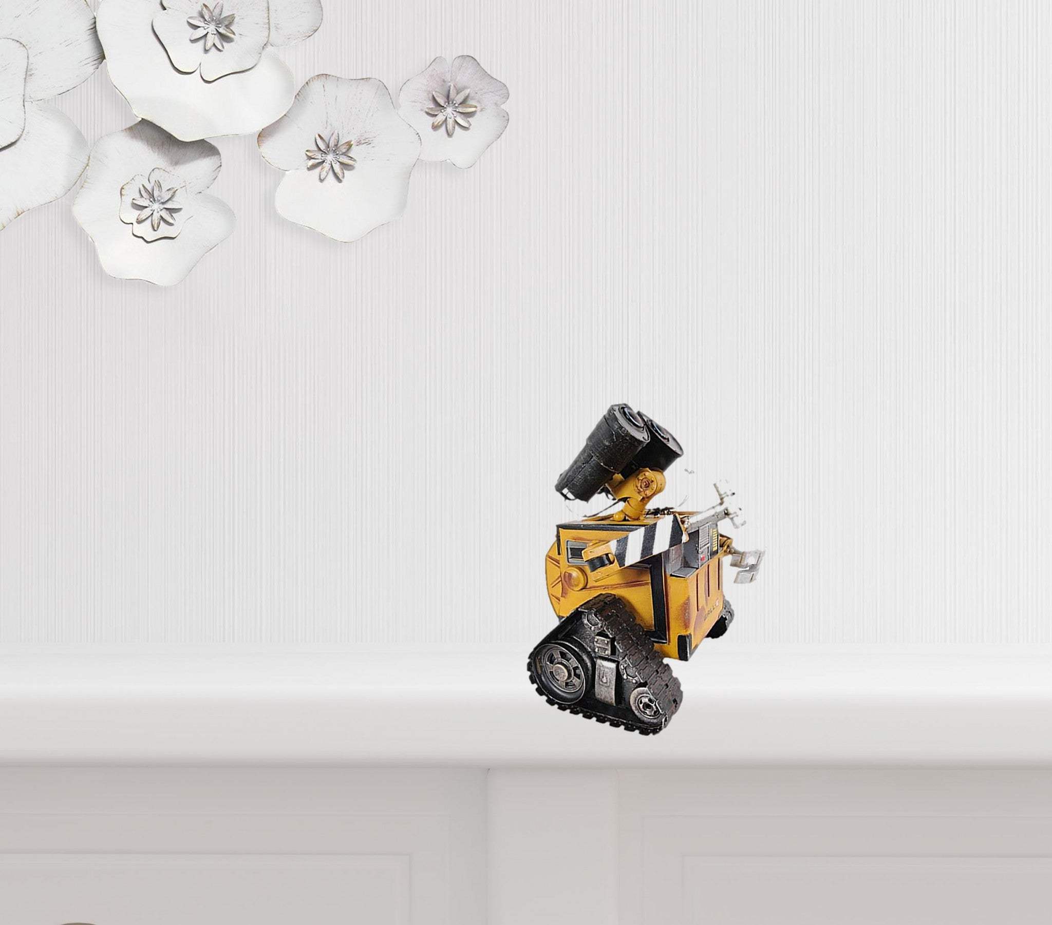 Wall-E Robot Coin Bank Sculpture - Homeroots - Flyclothing LLC