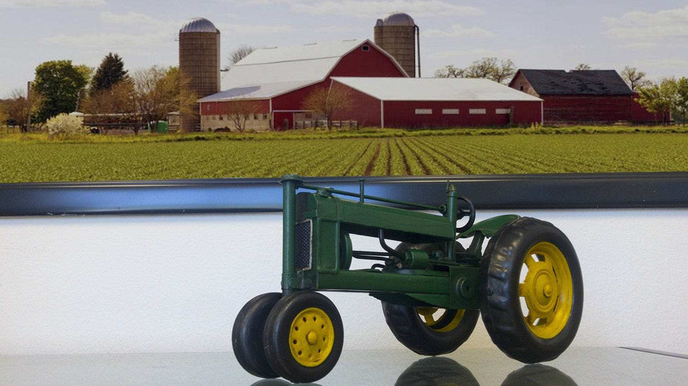 c1935 John Deere Model B Tractor Sculpture - Homeroots - Flyclothing LLC
