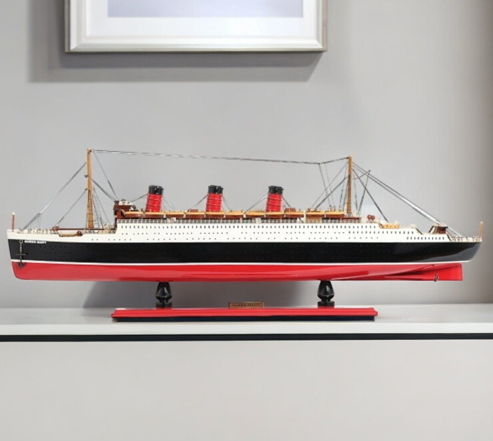 5" Black and Red RMS Queen Mary Boat Hand Painted Decorative Boat - Homeroots - Flyclothing LLC