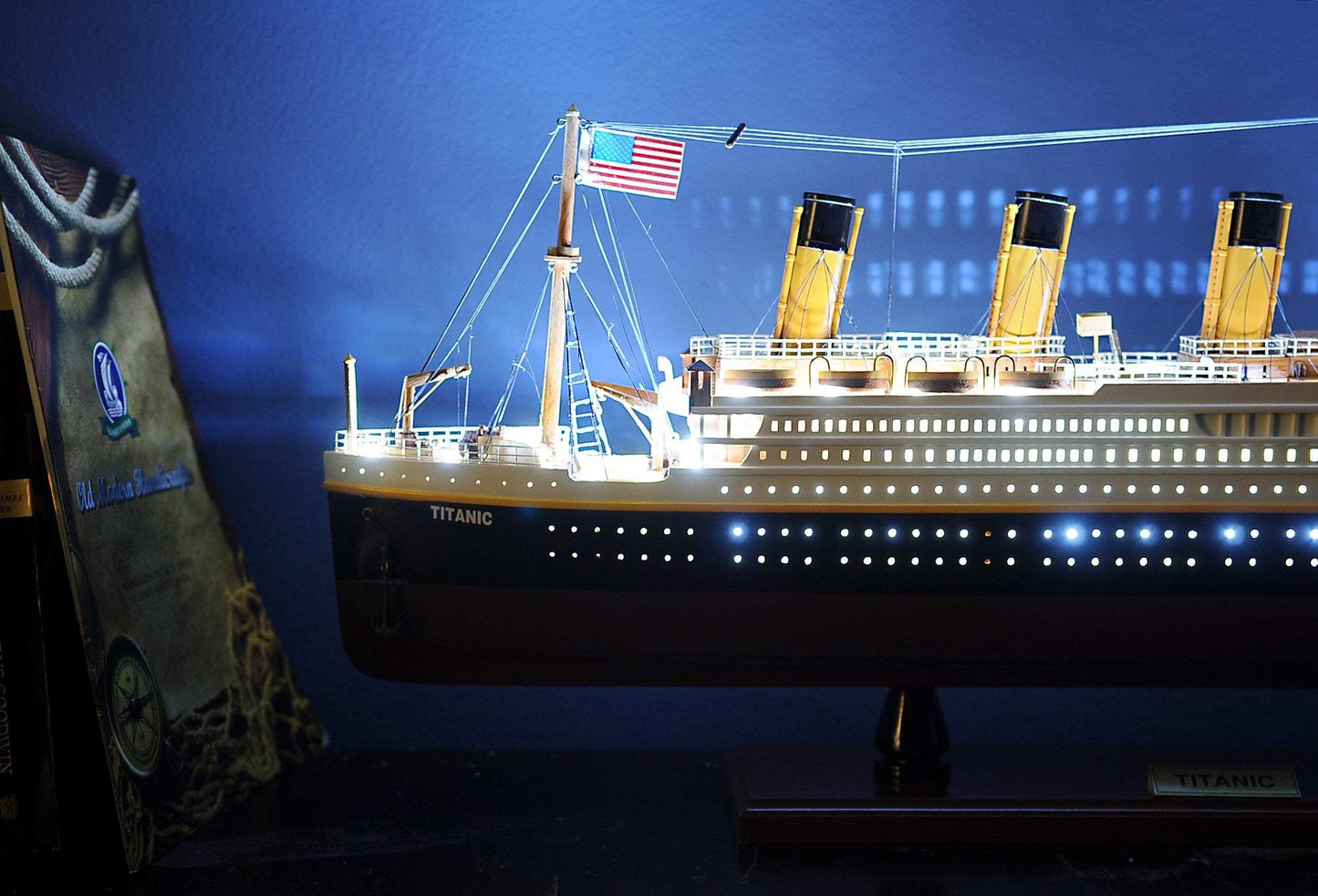 13" Black and White 1912 RMS Titanic Lights Boat Hand Painted Decorative Boat - Homeroots - Flyclothing LLC