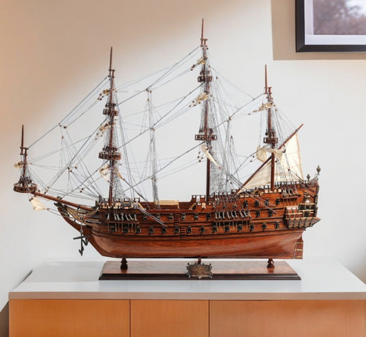 32" Wood Brown c1665 Zeven Provincien Hand Painted Decorative Boat