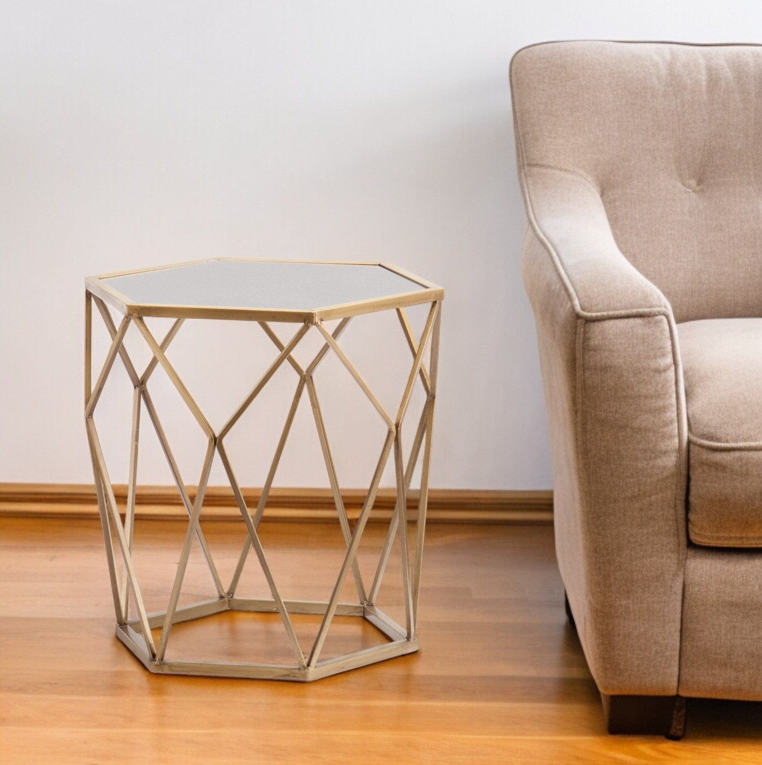 19" Gold And Reflective Glass Hexagon Mirrored End Table - Homeroots - Flyclothing LLC