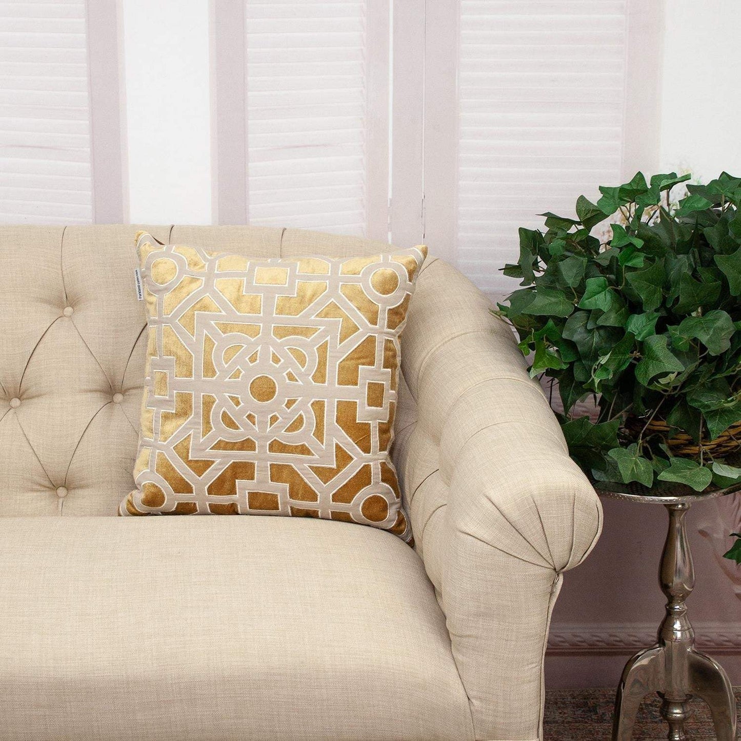 18 X 18 Gold Abstract Velvet Throw Pillow - Homeroots - Flyclothing LLC
