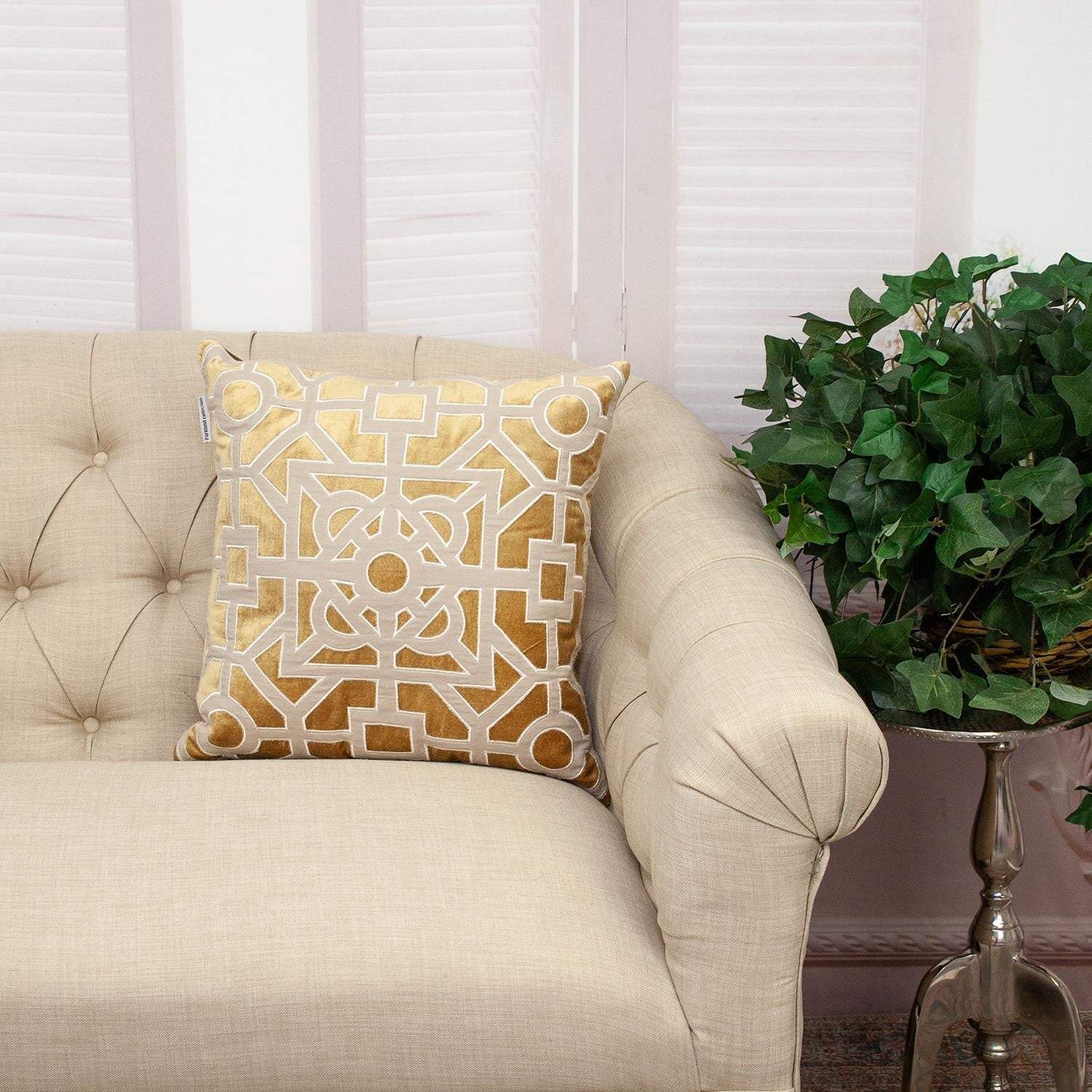 18 X 18 Gold Abstract Velvet Throw Pillow - Homeroots - Flyclothing LLC