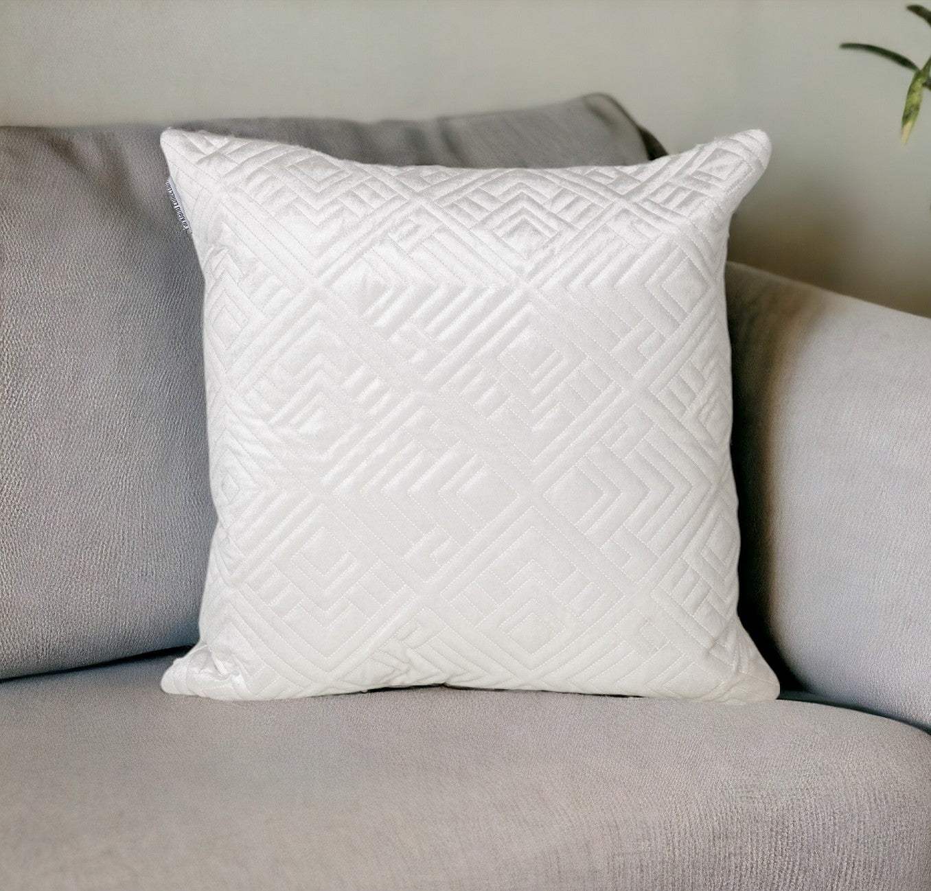 20" White Cotton Blend Throw Pillow - Homeroots - Flyclothing LLC