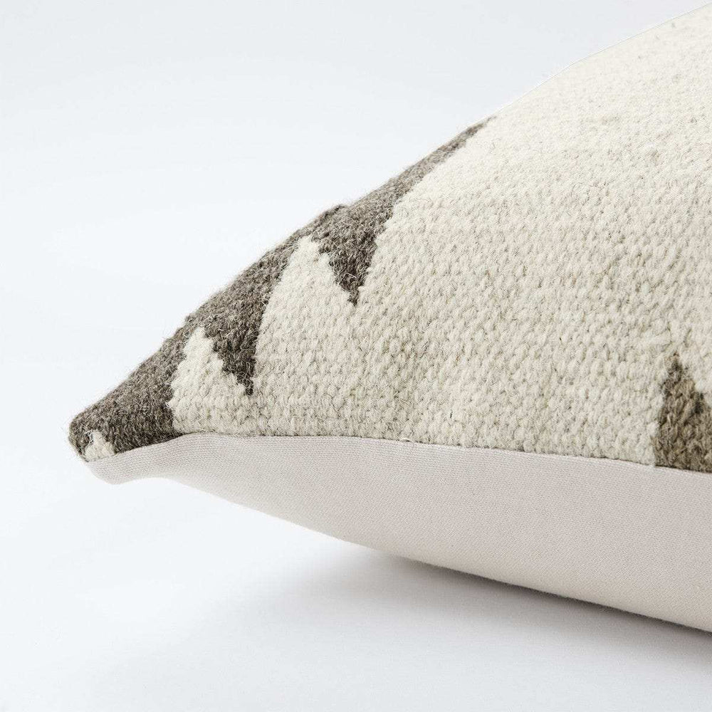 Cream Beige Classic Ikat Pattern Throw Pillow - Homeroots - Flyclothing LLC
