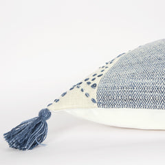 20" Blue and Ivory Herringbone Cotton Throw Pillow With Tassels
