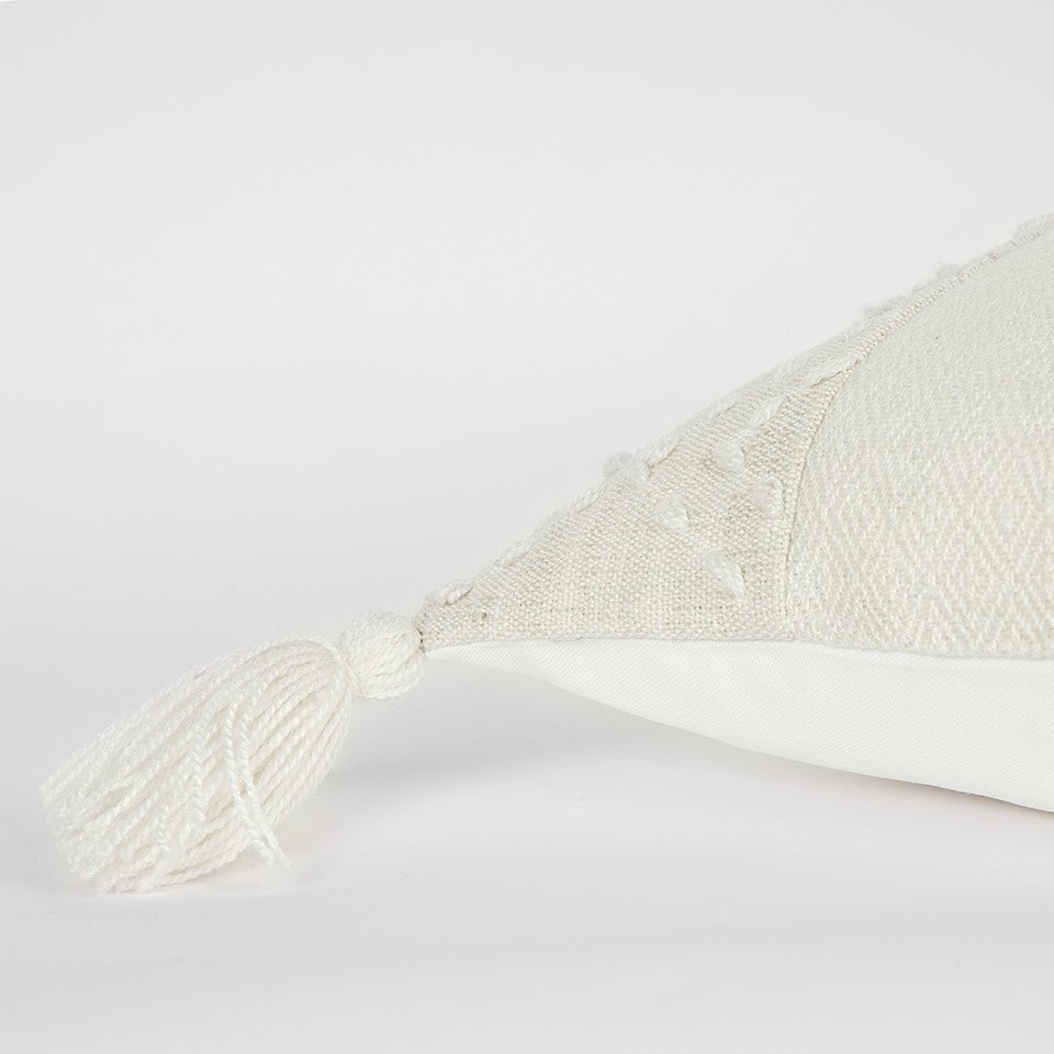 20" Ivory Herringbone Cotton Throw Pillow With Tassles