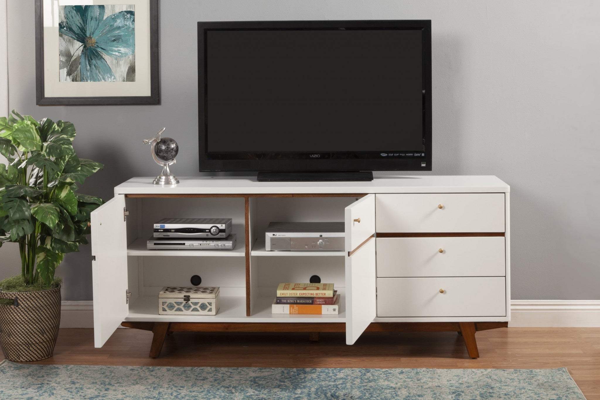 65" White Mahogany Solids And Veneer Cabinet Enclosed Storage TV Stand - Homeroots - Flyclothing LLC