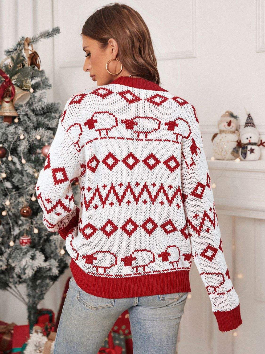 Perfee Contrast Geometric Round Neck Long Sleeve Sweater - Trendsi - Flyclothing LLC