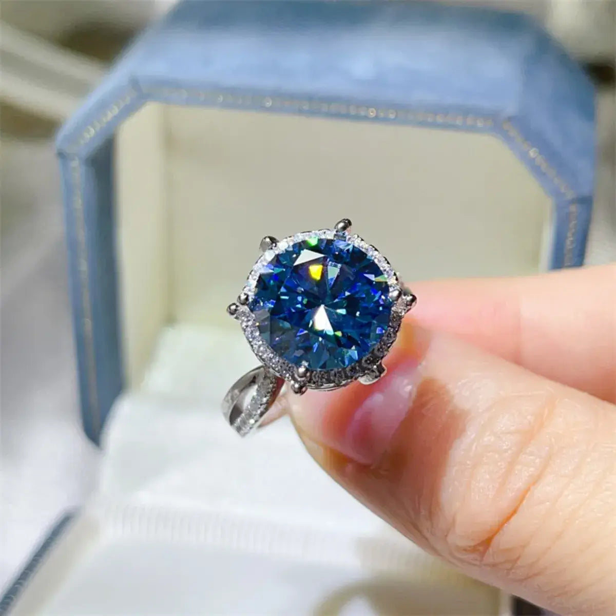 5 Carat Moissanite Halo Engagement Ring - Trendsi - Flyclothing LLC