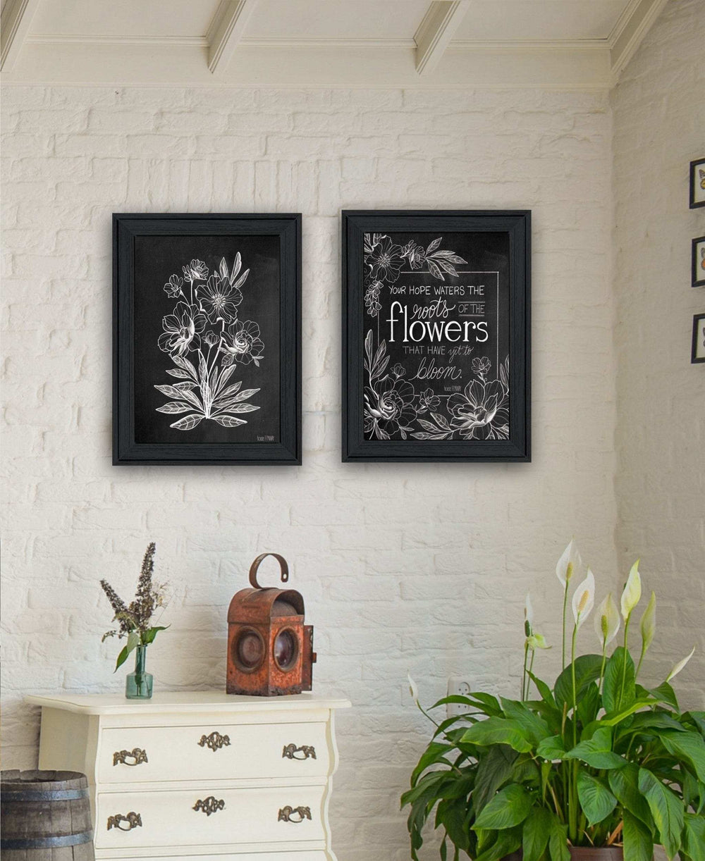 Set Of Two Vintage Flowers in Bloom Black Framed Print Wall Art - Homeroots - Flyclothing LLC