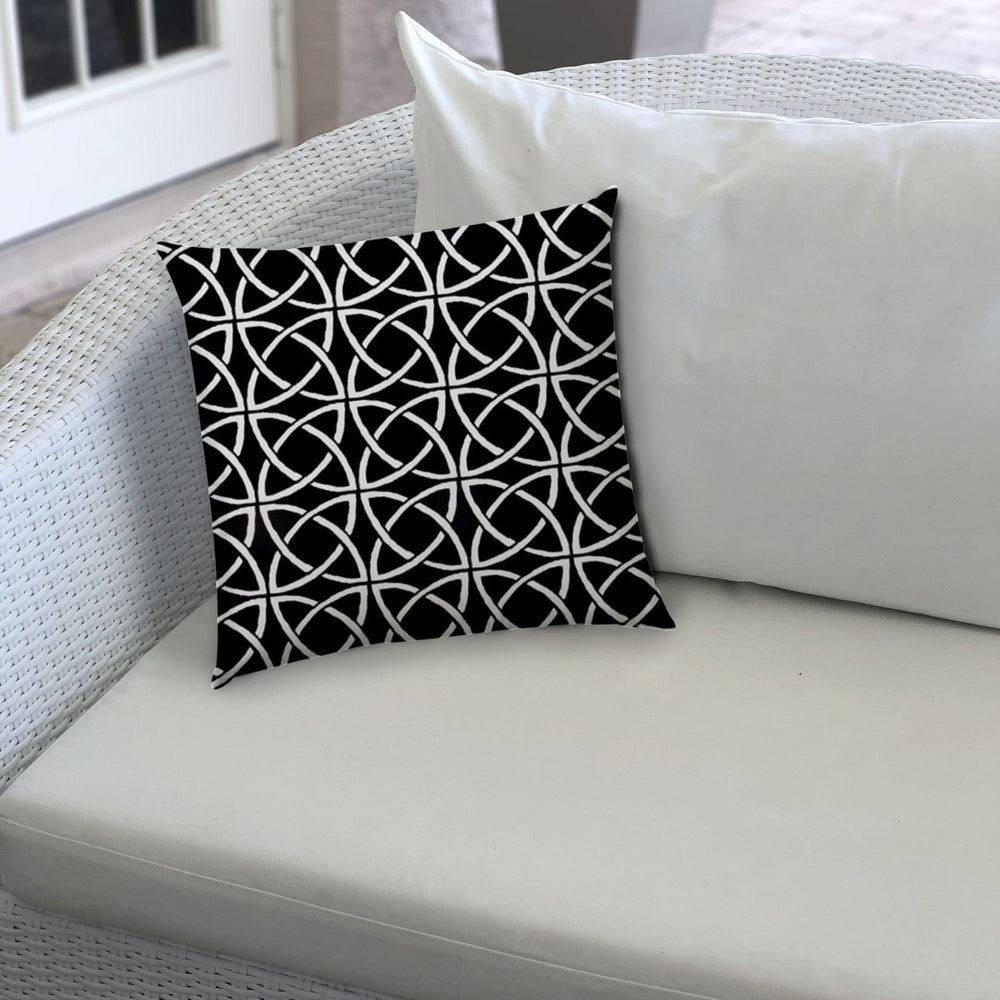 14" X 20" Black And White Blown Seam Interlocking Lumbar Indoor Outdoor Pillow - Homeroots