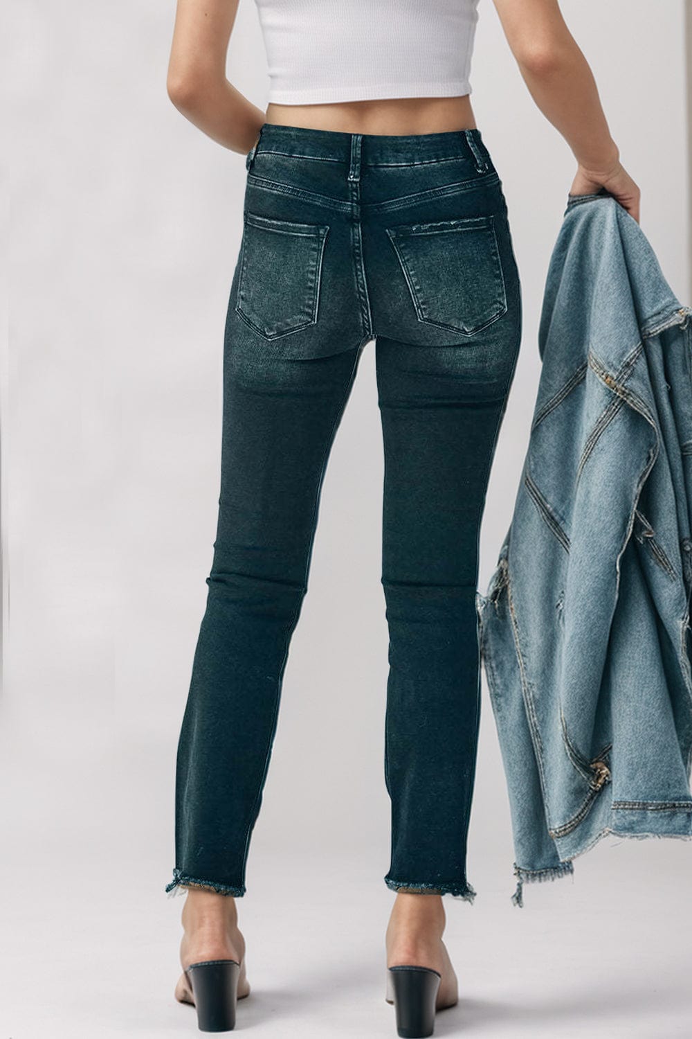 Mid-Rise Waist Skinny Jeans with Pockets Trendsi