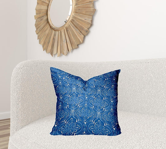22" X 22" Blue And White Enveloped Ikat Throw Indoor Outdoor Pillow - Homeroots