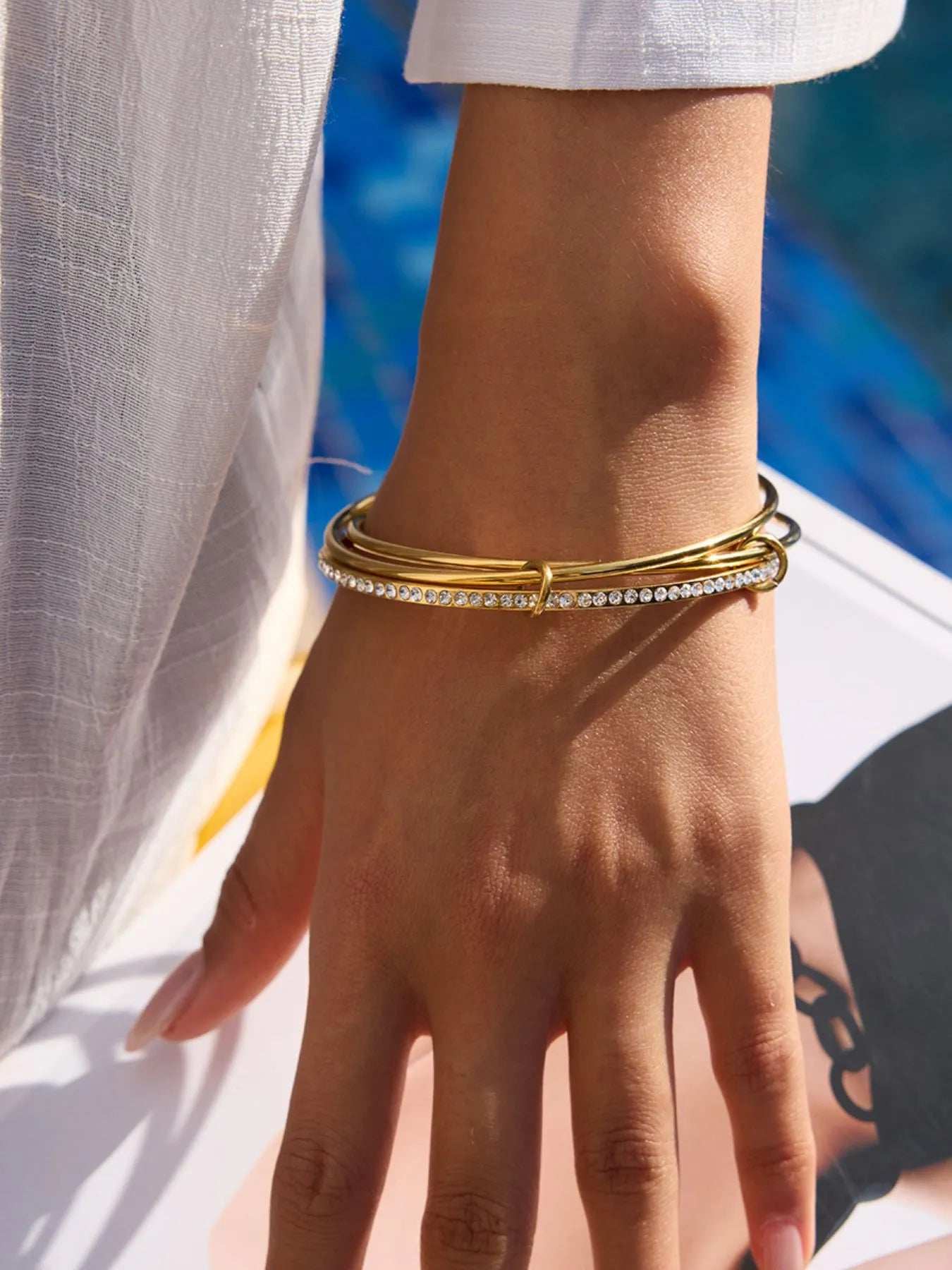 18K Gold-Plated Crossover Inlaid Zircon Bracelet - Trendsi - Flyclothing LLC