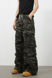 Men's Camouflage Wide Leg Jeans with Cargo Pockets - Trendsi