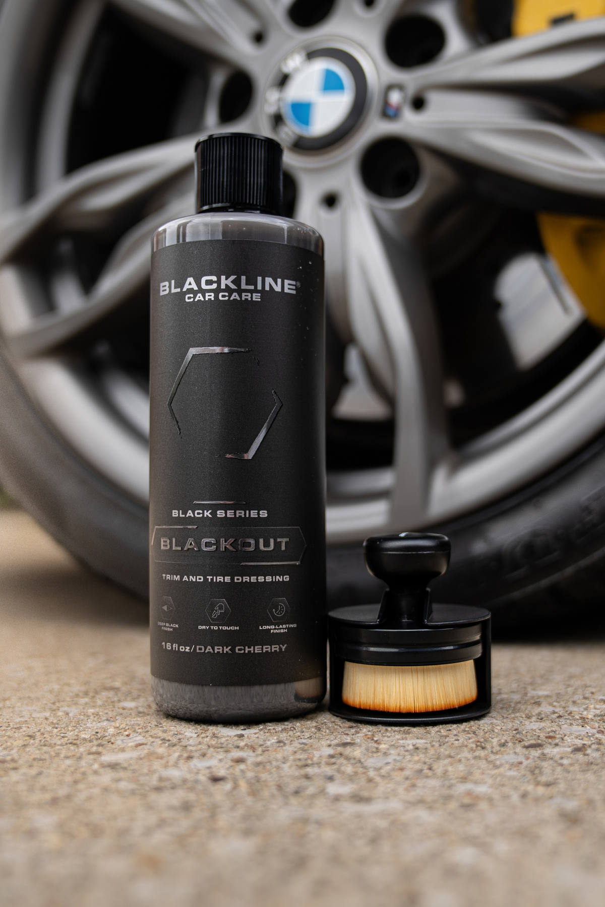 BLACKLINE® TIRE SHINE APPLICATOR BRUSH - Blackline Car Care - Flyclothing LLC