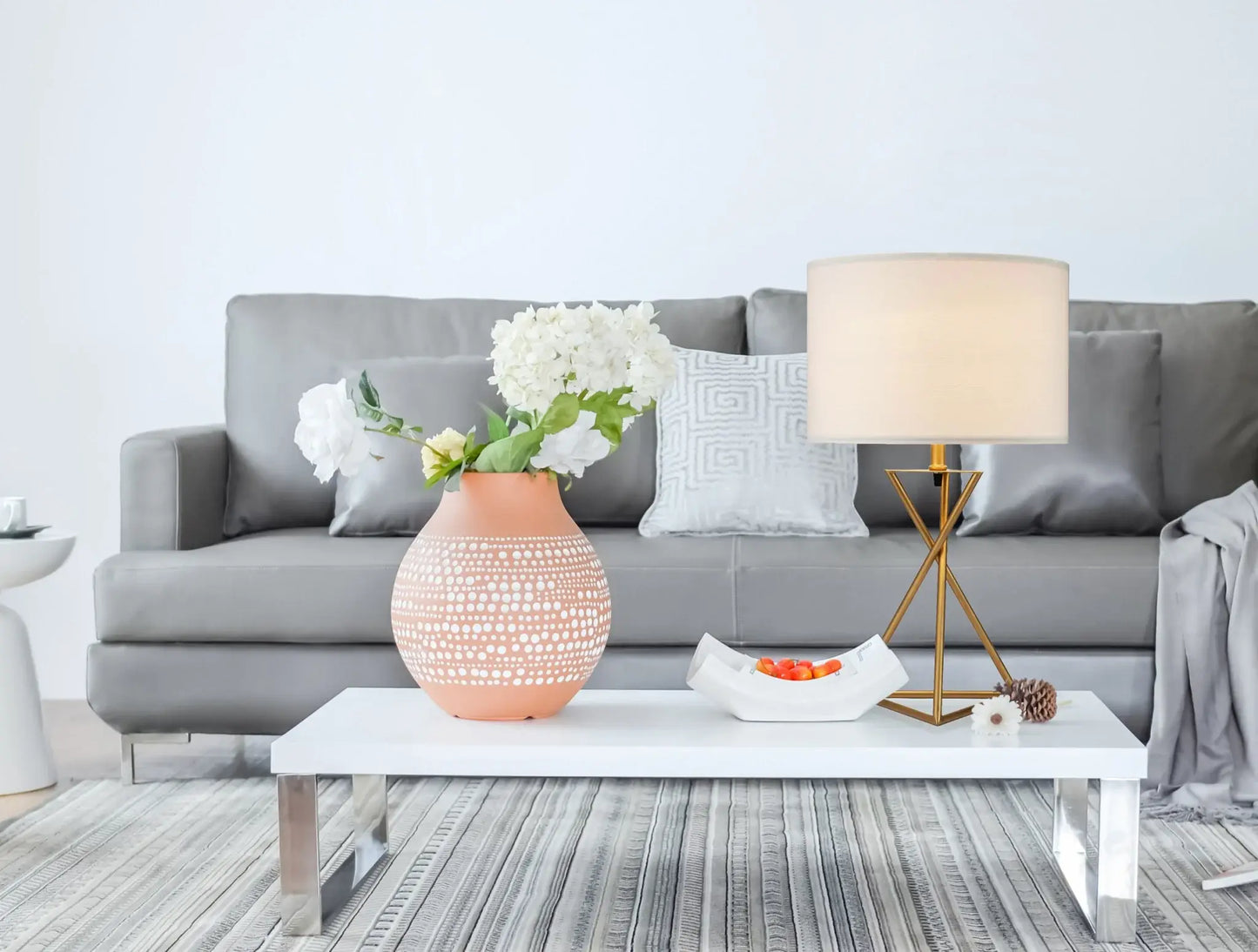 Contemporary Gold Geo Table Lamp with White Shade - Homeroots - Flyclothing LLC