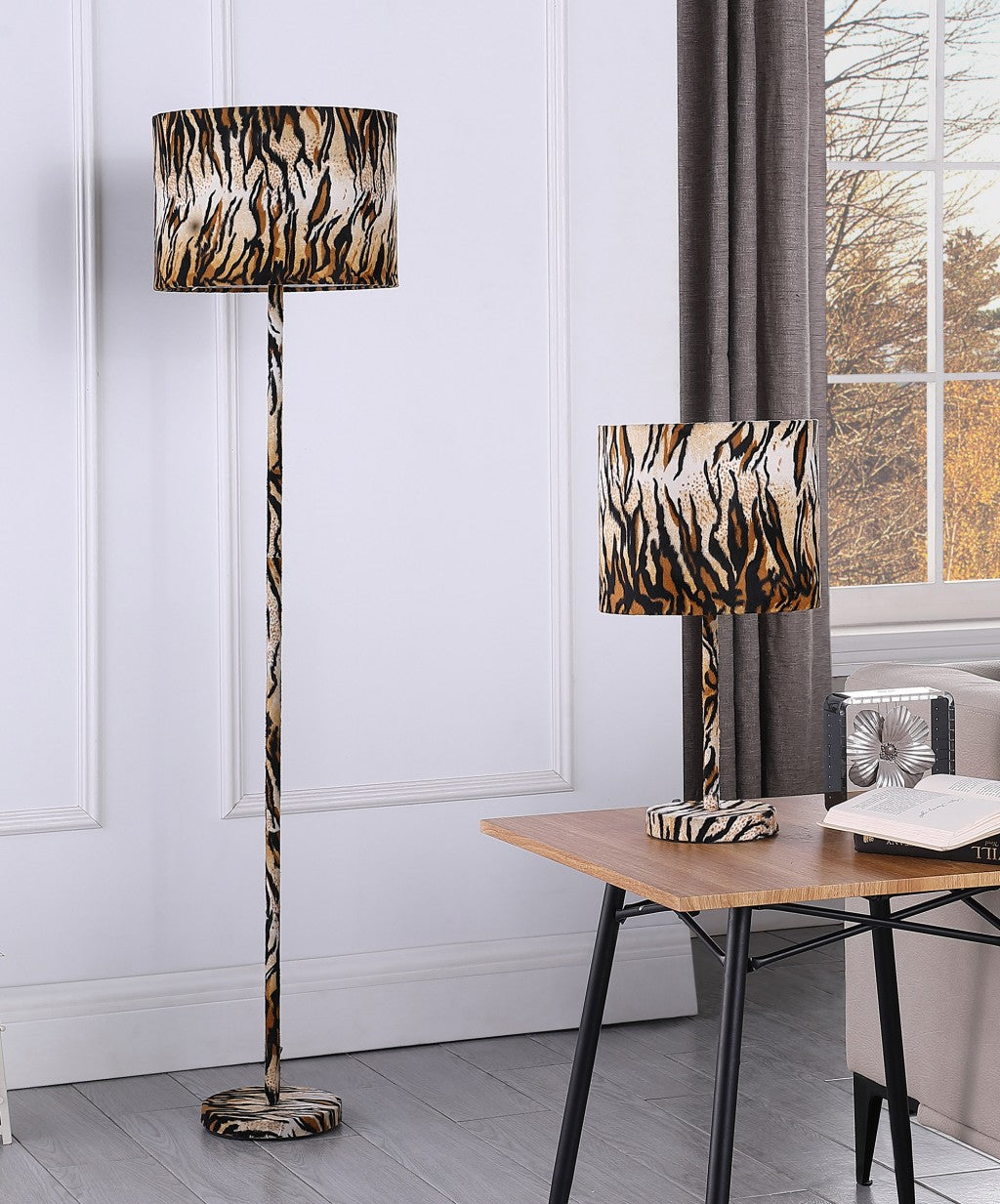 19" Brown And Black Bedside Table Lamp With Brown And Black Drum Shade - Homeroots - Flyclothing LLC