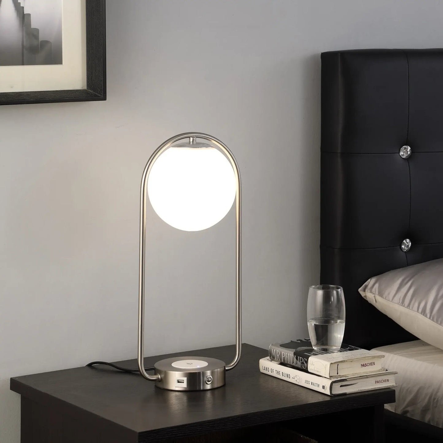 19" Silver Clip Globe USB Table Lamp - Homeroots - Flyclothing LLC