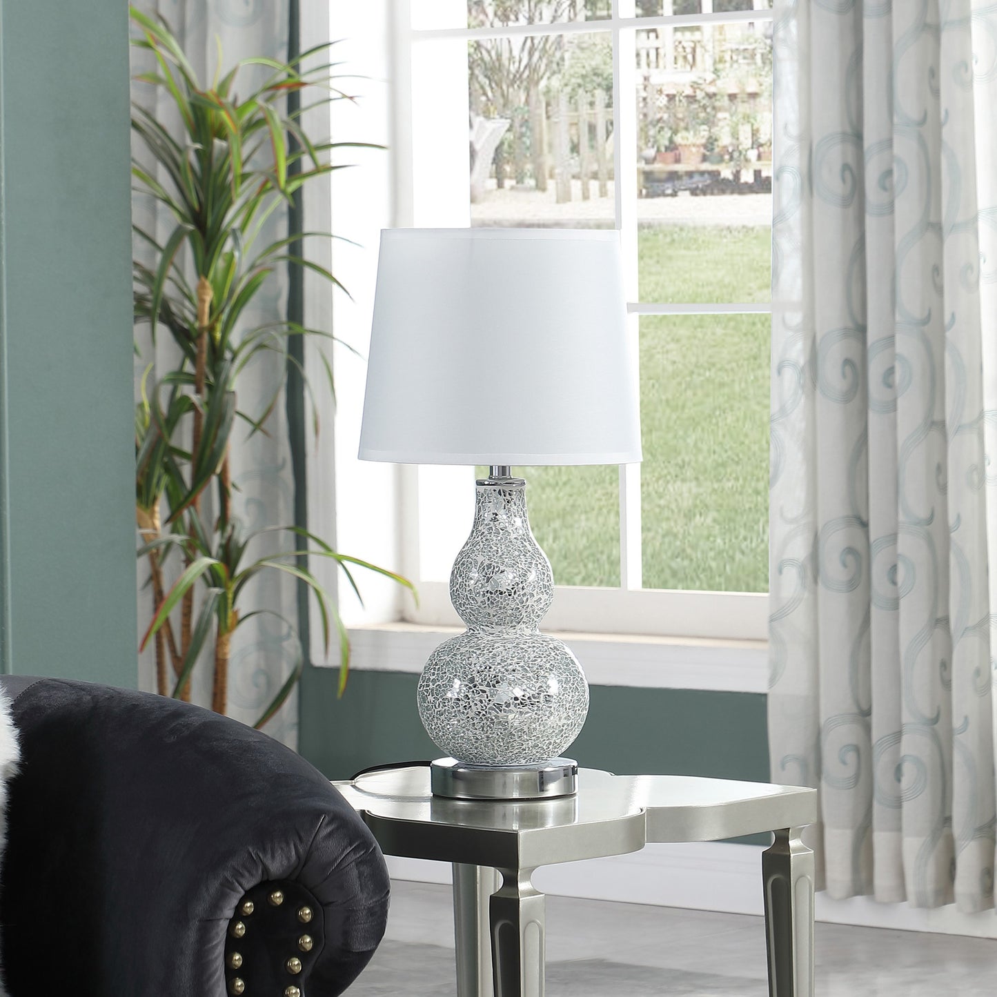 20" White Table Lamp With White Globe Shade - Homeroots - Flyclothing LLC