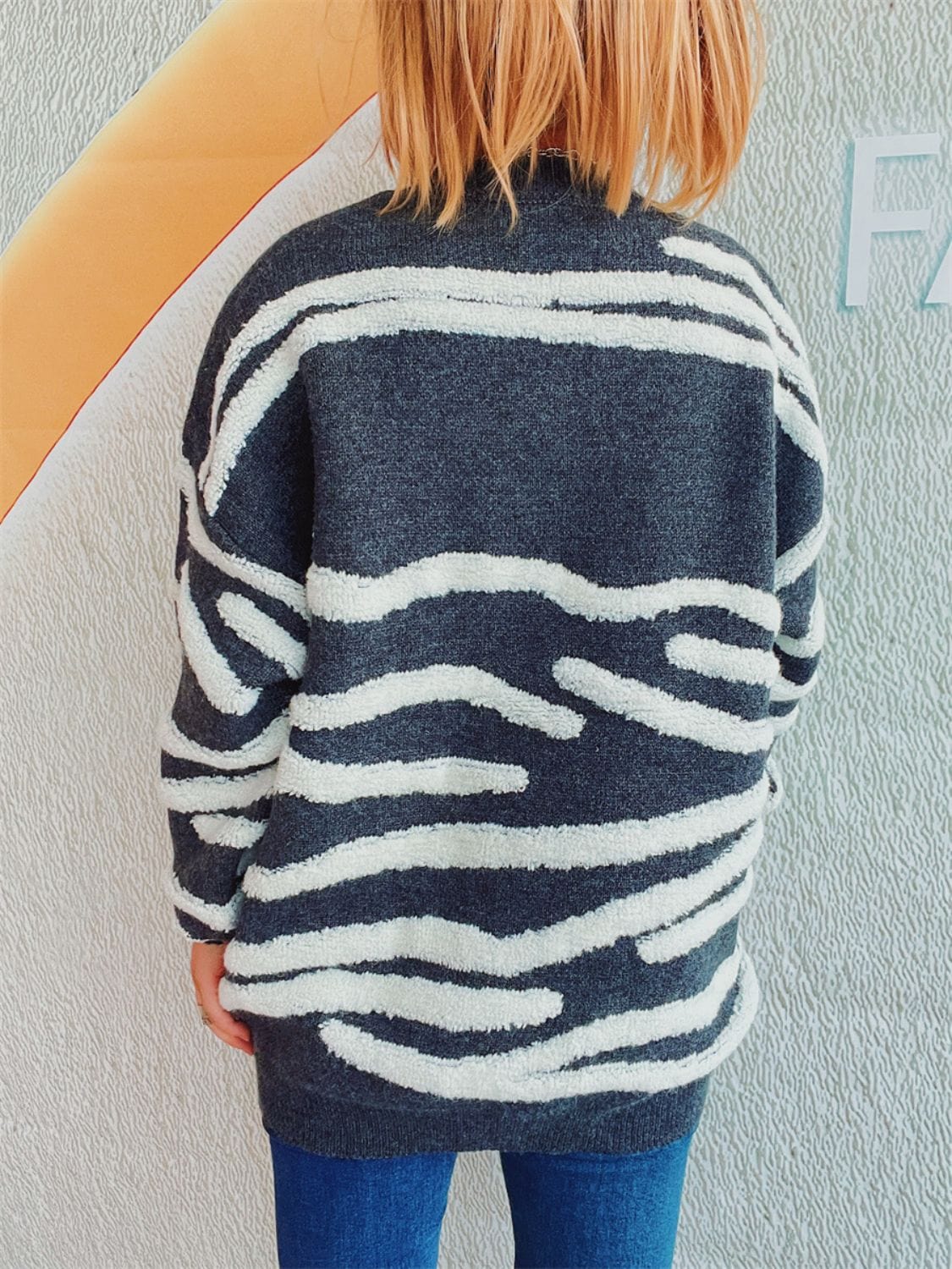 Contrast Round Neck Long Sleeve Sweater - Trendsi