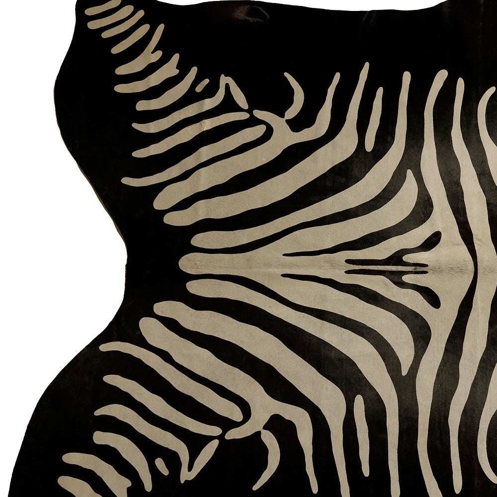 6' X 7' Off White And Black Zebra Print Genuine Cowhide Area Rug - Homeroots - Flyclothing LLC