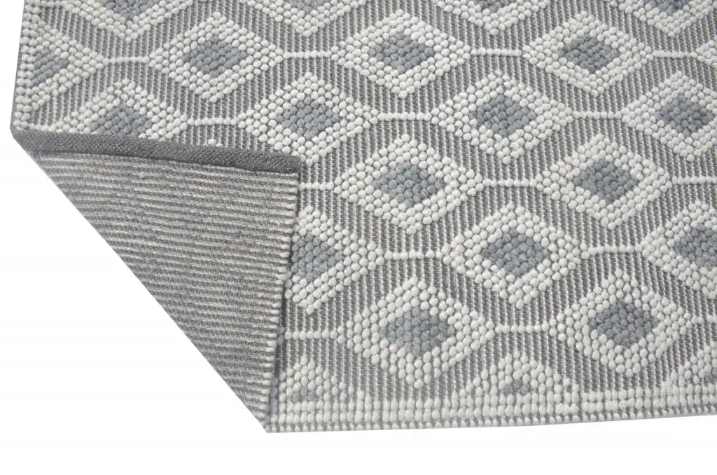 5' X 7' Gray and Ivory Geometric Handmade Area Rug - Homeroots - Flyclothing LLC