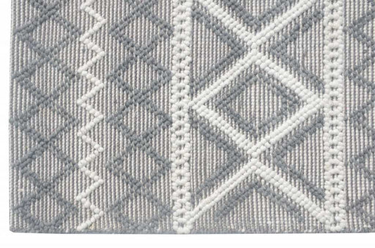 5' X 7' Gray and Ivory Geometric Handmade Area Rug - Homeroots - Flyclothing LLC