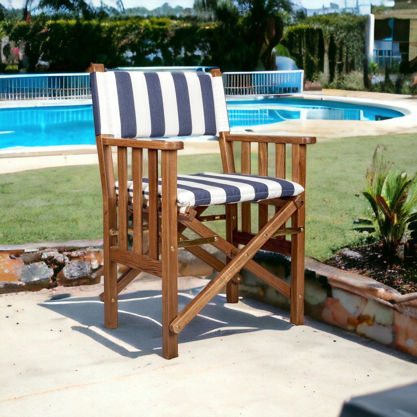 20" Blue and White and Natural Wood Solid Wood Indoor Outdoor Director Chair with Blue and White Cushion - Homeroots - Flyclothing LLC