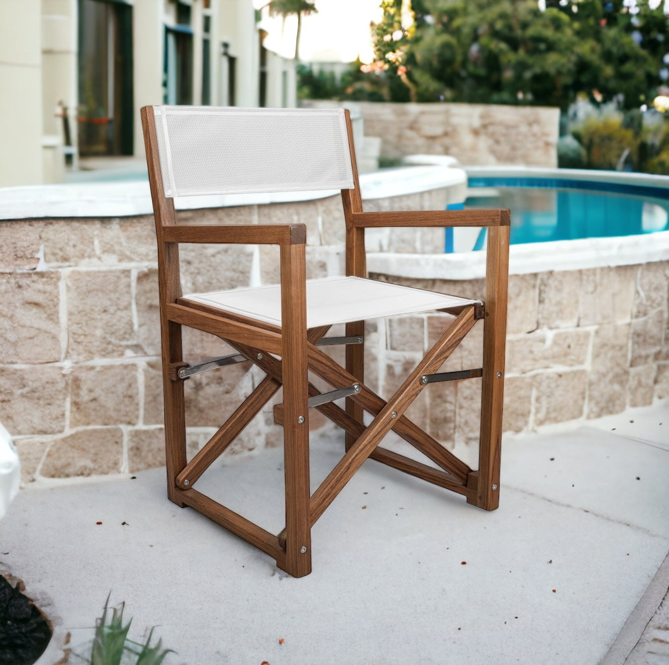 23" White and Natural Wood Solid Wood Indoor Outdoor Director Chair - Homeroots - Flyclothing LLC