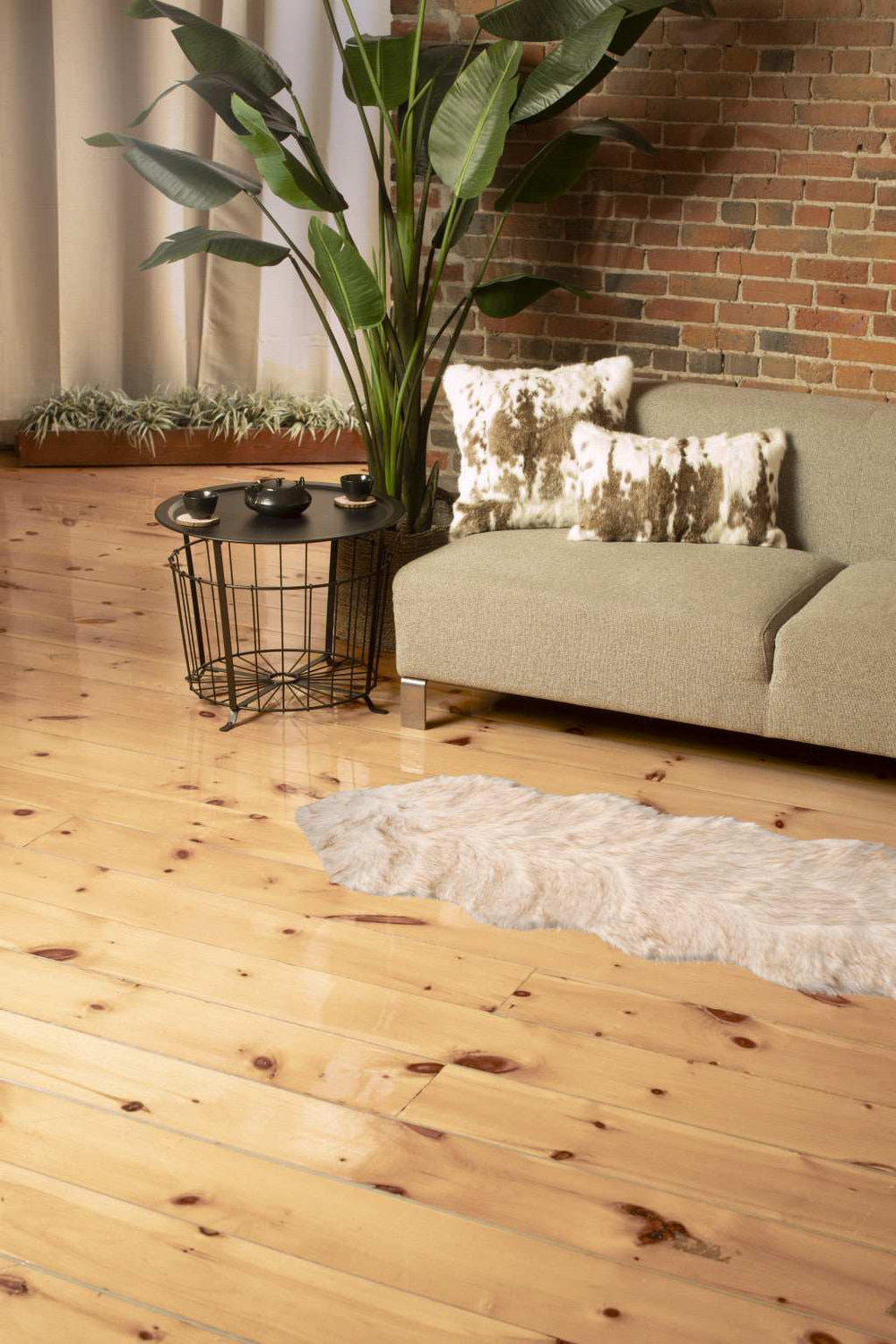 2' X 6' Ombre Tan Faux Fur Washable Non Skid Area Rug - Homeroots - Flyclothing LLC