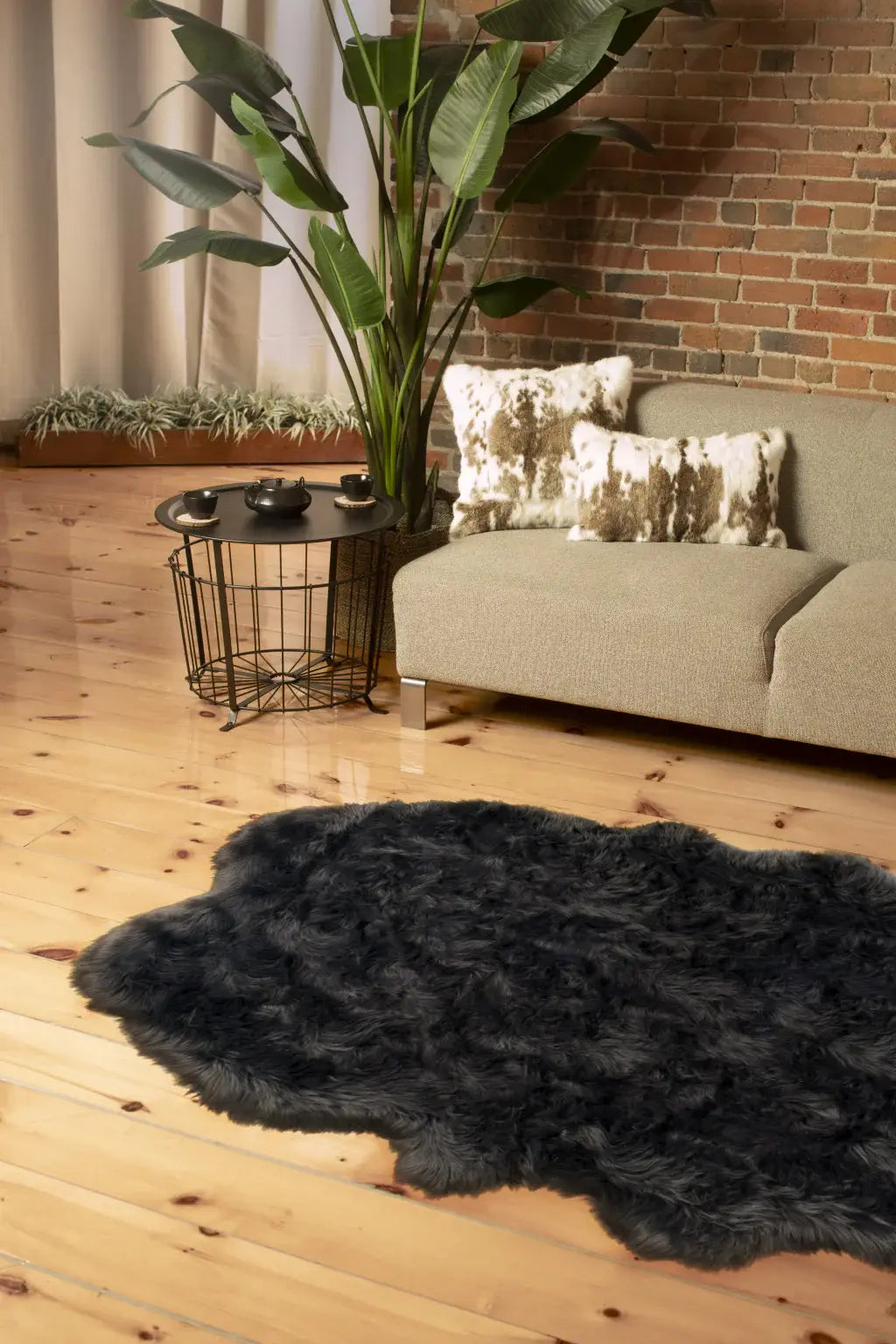 4' X 6' Grey Faux Fur Washable Non Skid Area Rug - Homeroots - Flyclothing LLC
