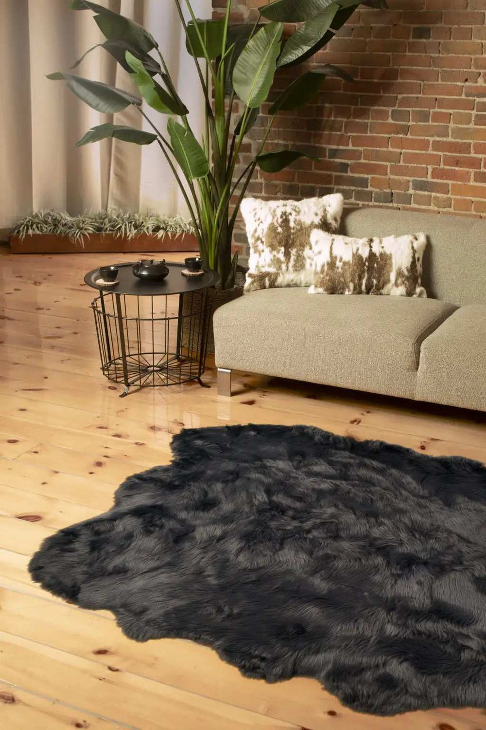 5' X 6' Grey Faux Fur Washable Non Skid Area Rug - Homeroots - Flyclothing LLC