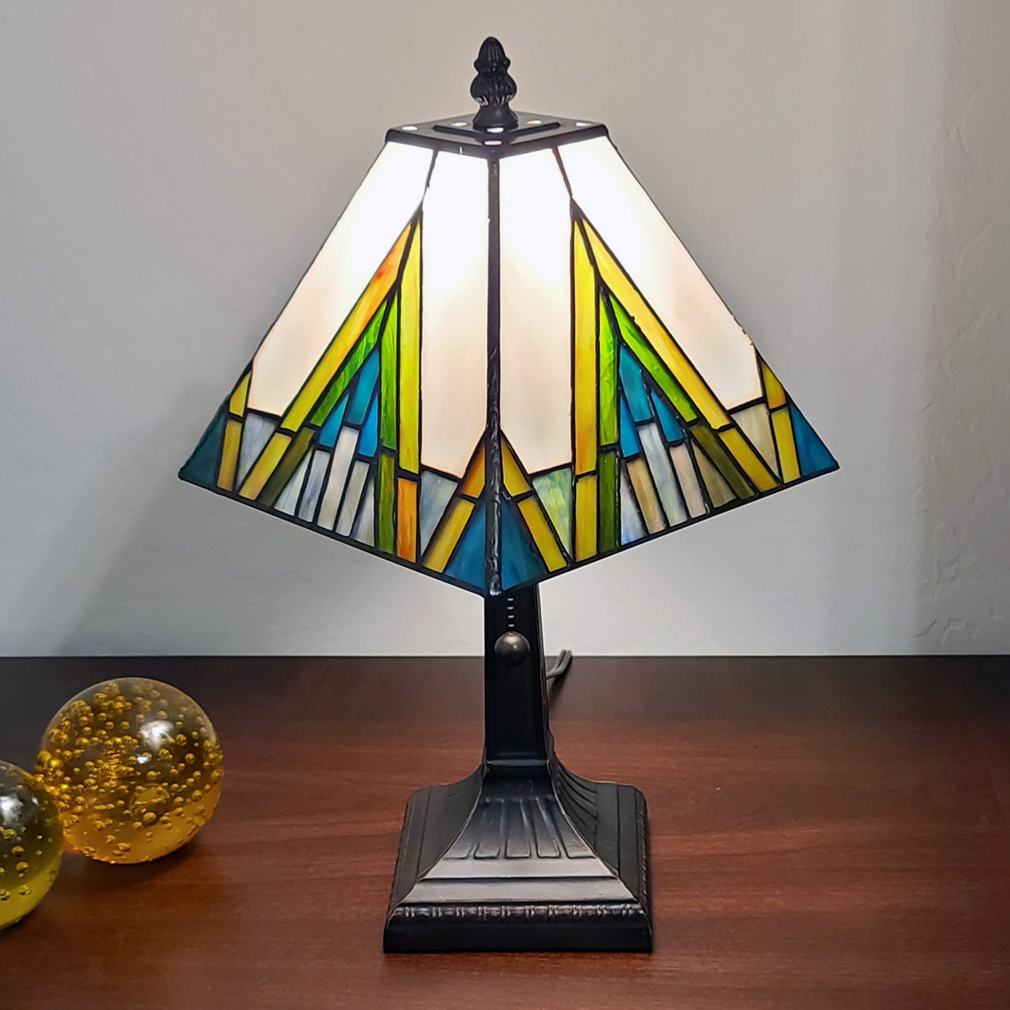15" Dark Brown Metal Candlestick Table Lamp With Beige Shade - Homeroots - Flyclothing LLC