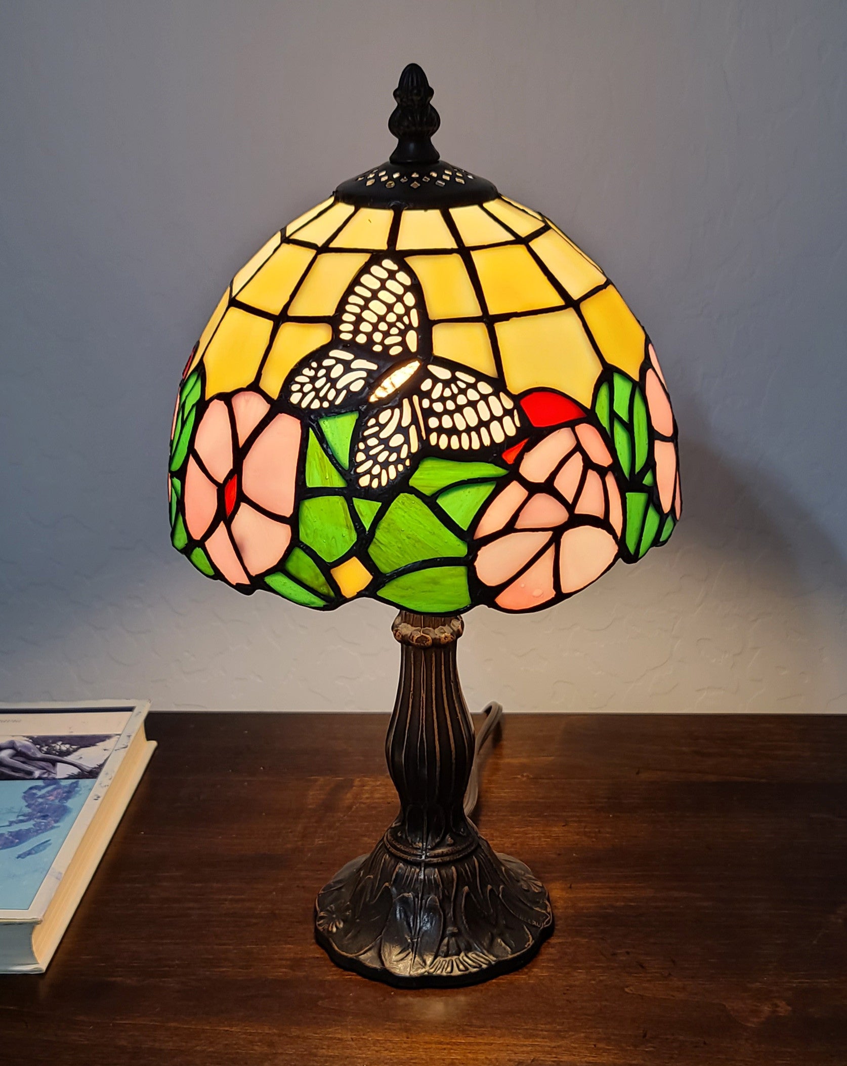 15" Dark Brown Metal Candlestick Table Lamp With Beige Shade - Homeroots - Flyclothing LLC