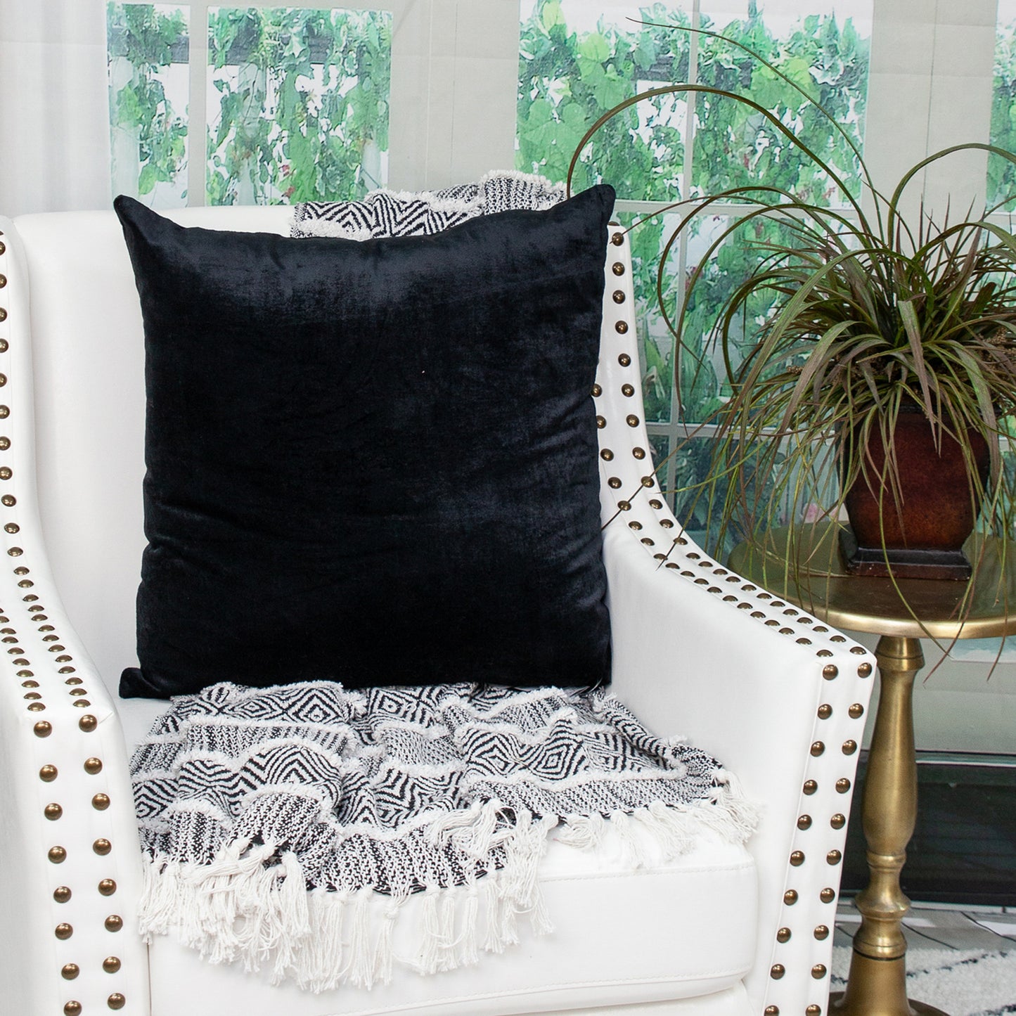 22" Black Cotton Blend Throw Pillow - Homeroots - Flyclothing LLC