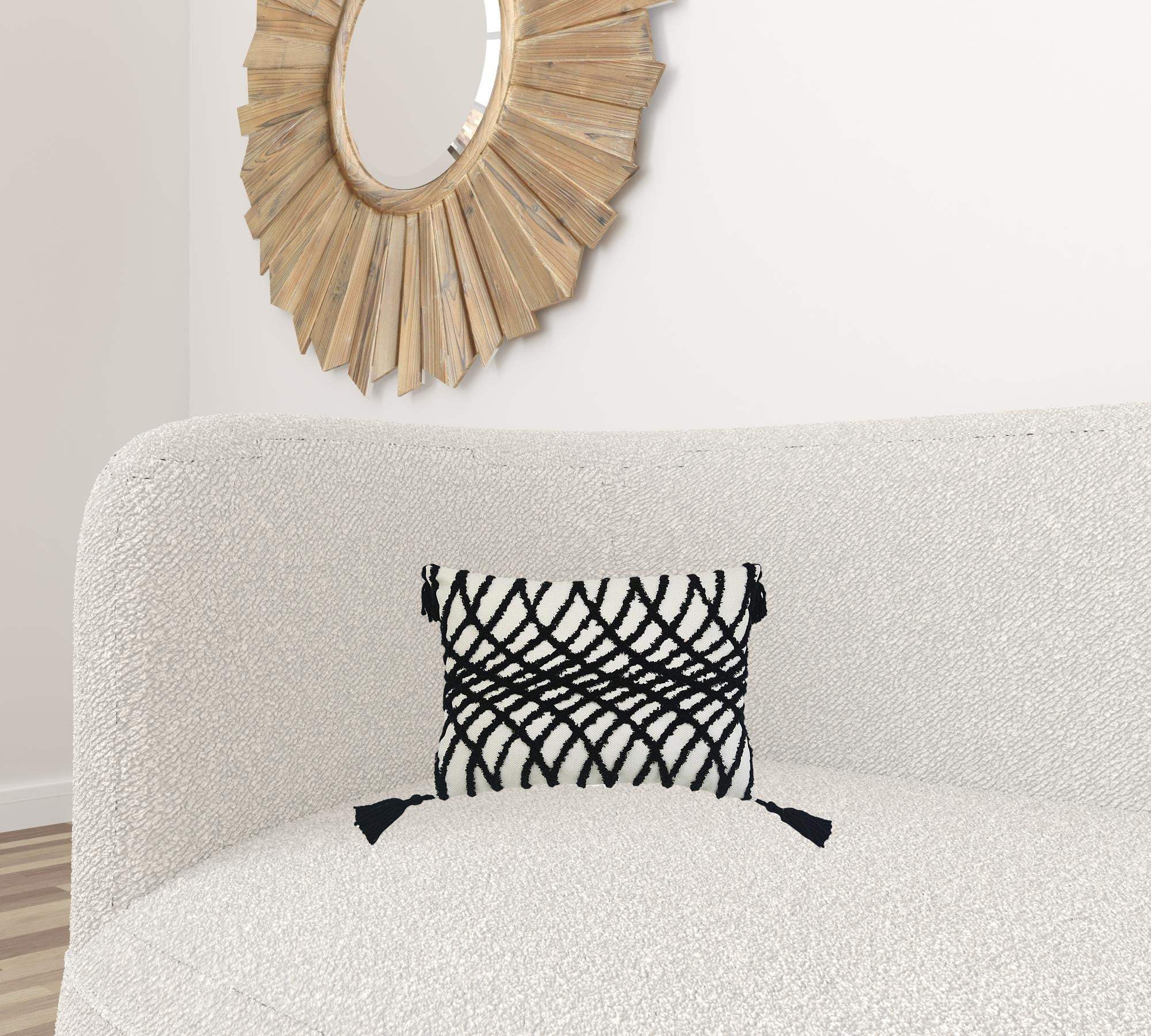 13" X 18" Black And White Geometric Zippered Polyester And Cotton Blend Throw Pillow With Tassels - Homeroots - Flyclothing LLC
