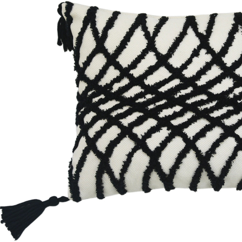 13" X 18" Black And White Geometric Zippered Polyester And Cotton Blend Throw Pillow With Tassels - Homeroots - Flyclothing LLC