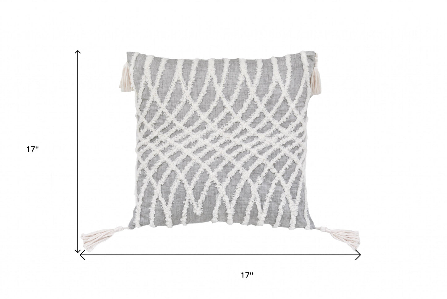 17" X 17" Grey And White Interlocking Zippered Polyester Throw Pillow With Tassels - Homeroots - Flyclothing LLC