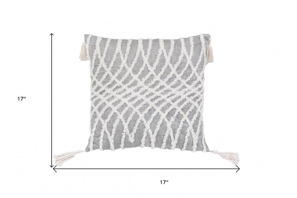 17" X 17" Grey And White Interlocking Zippered Polyester Throw Pillow With Tassels - Homeroots - Flyclothing LLC