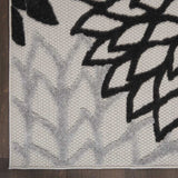 3' X 4' Black And White Floral Non Skid Indoor Outdoor Area Rug - Homeroots - Flyclothing LLC