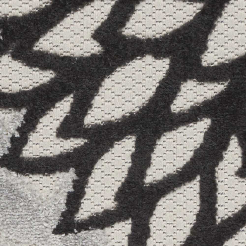 3' X 4' Black And White Floral Non Skid Indoor Outdoor Area Rug - Homeroots - Flyclothing LLC