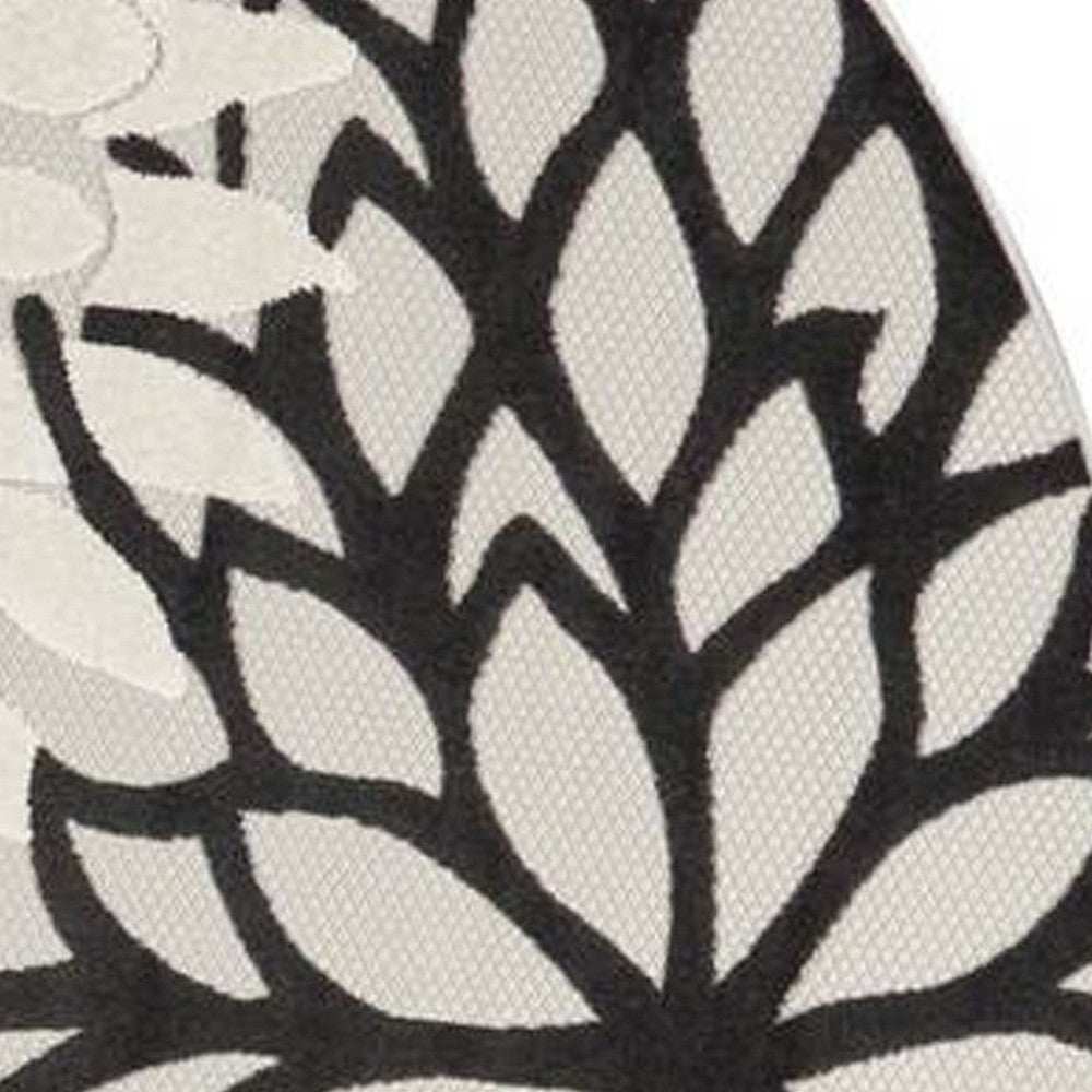 8' X 8' Black And White Round Floral Non Skid Indoor Outdoor Area Rug - Homeroots - Flyclothing LLC