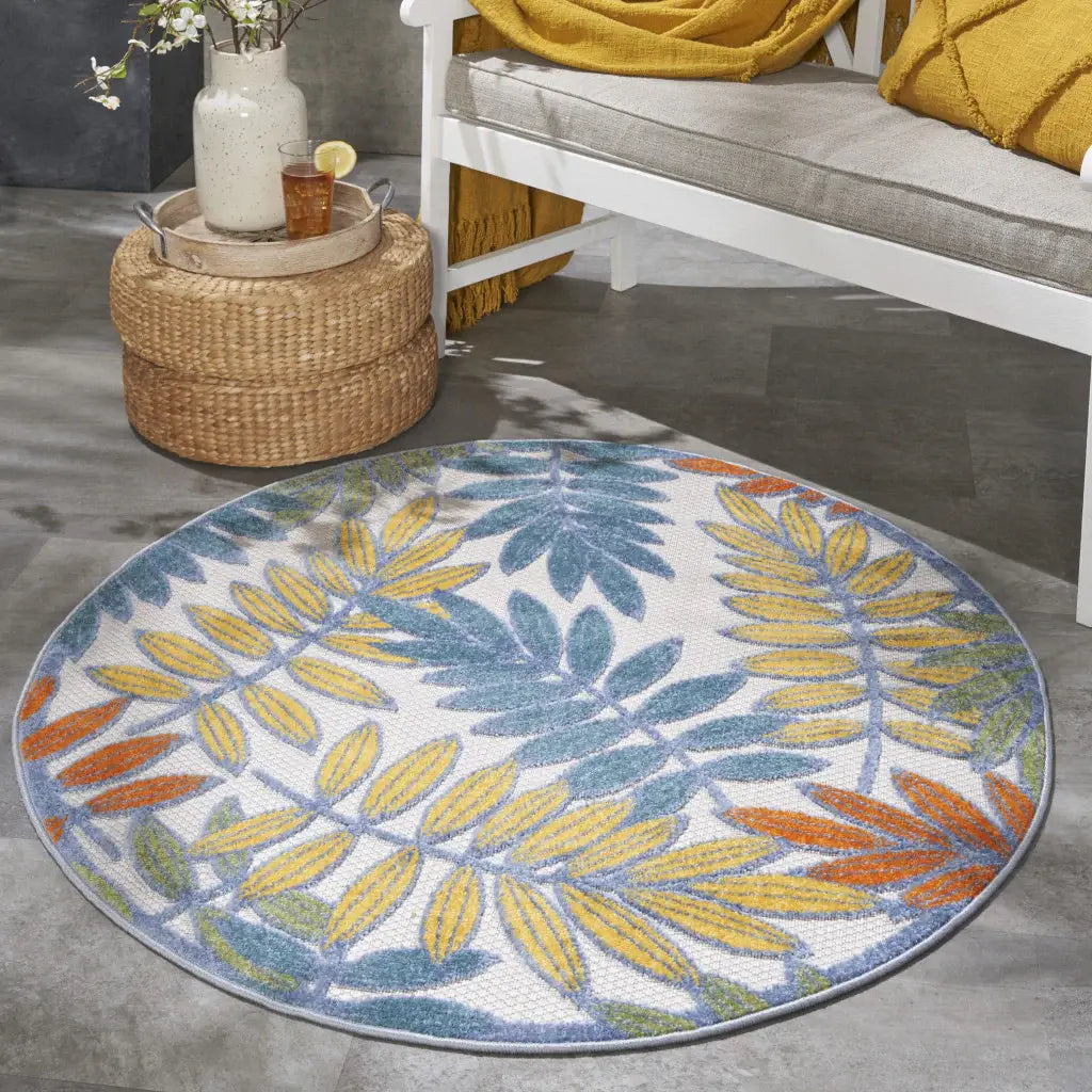 5' X 5' Ivory Round Floral Non Skid Indoor Outdoor Area Rug - Homeroots - Flyclothing LLC
