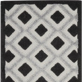 2' X 6' Black And White Gingham Non Skid Indoor Outdoor Runner Rug - Homeroots - Flyclothing LLC