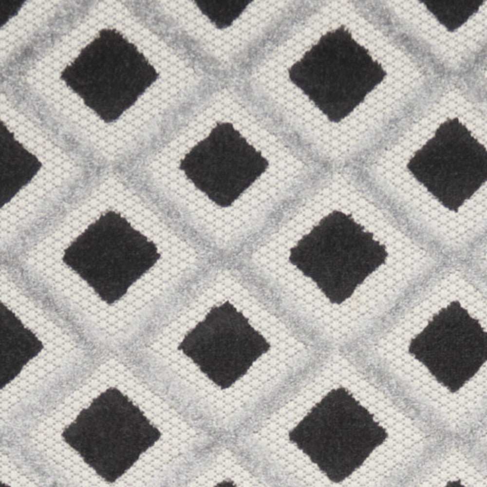 2' X 10' Black And White Gingham Non Skid Indoor Outdoor Runner Rug - Homeroots - Flyclothing LLC