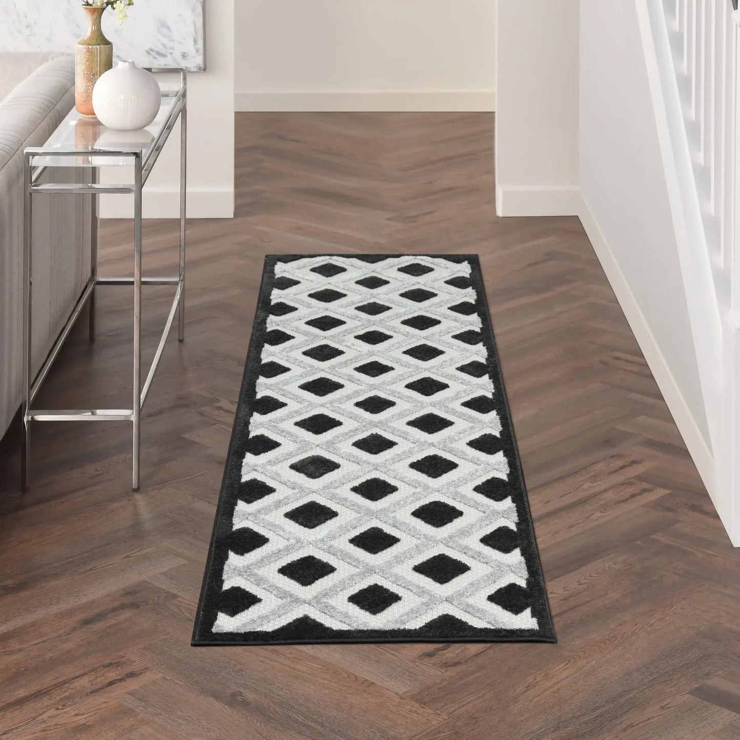 2' X 8' Black And White Gingham Non Skid Indoor Outdoor Runner Rug - Homeroots - Flyclothing LLC