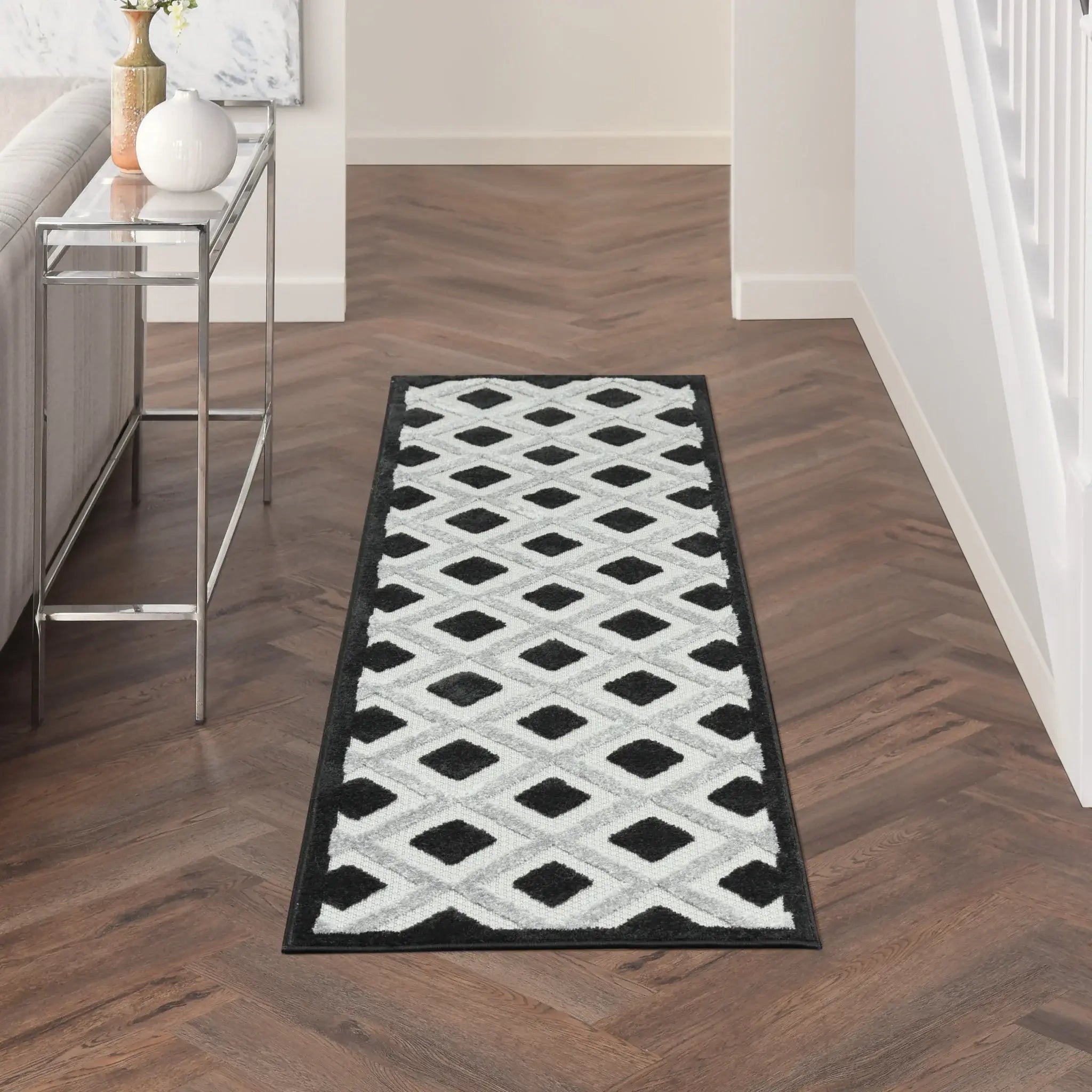 2' X 8' Black And White Gingham Non Skid Indoor Outdoor Runner Rug - Homeroots - Flyclothing LLC